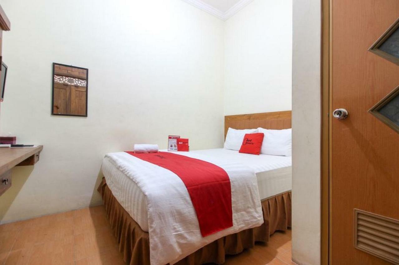 Reddoorz Near Amikom Yogyakarta 2 Maguwo Exterior foto