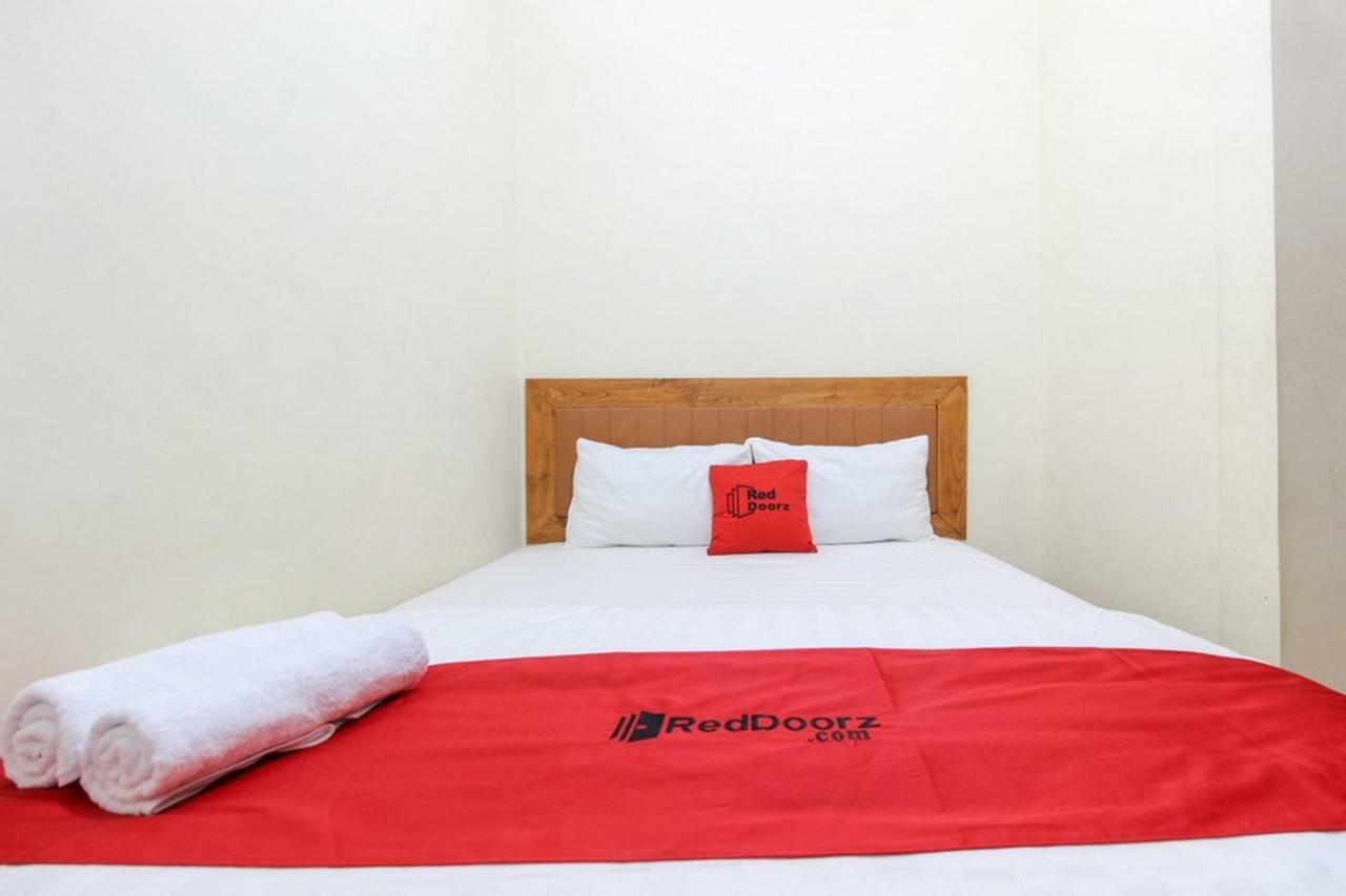 Reddoorz Near Amikom Yogyakarta 2 Maguwo Exterior foto